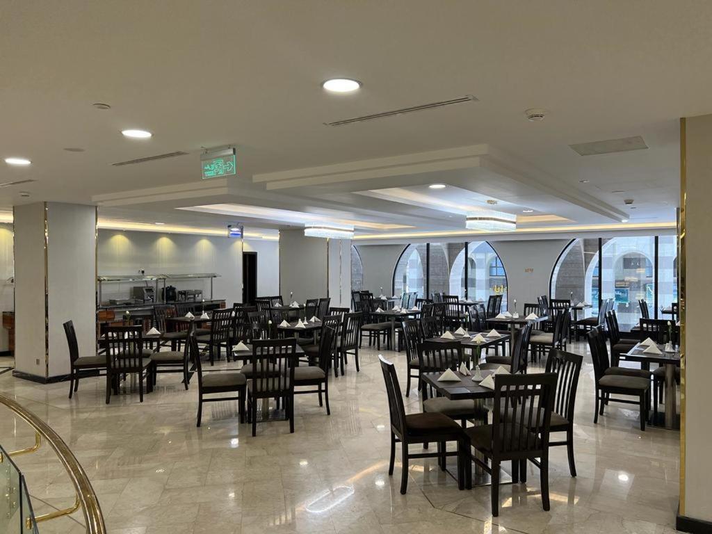 Al Ansar Golden Tulip Hotel Medina Ngoại thất bức ảnh