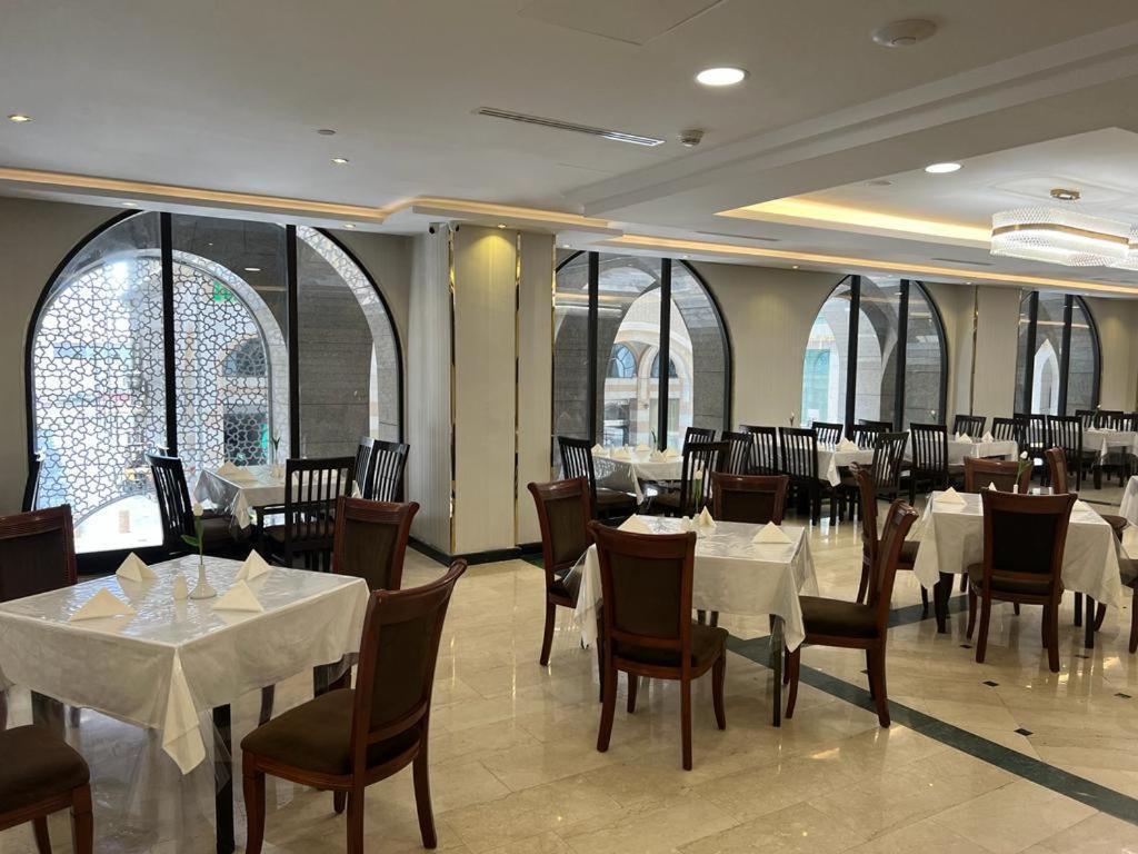 Al Ansar Golden Tulip Hotel Medina Ngoại thất bức ảnh